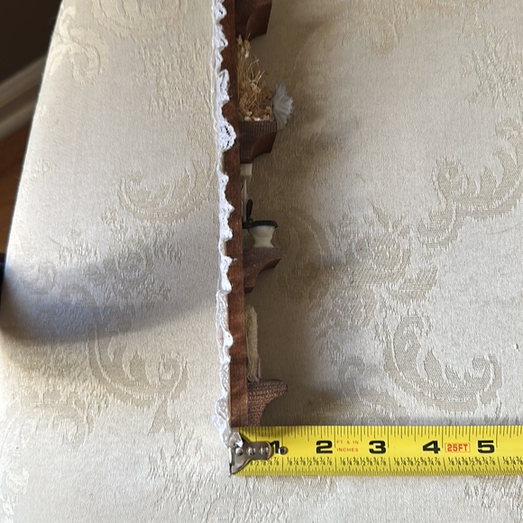 Adorable 1970s retro handmade wooden miniature shelf perfect for a bathroom - Picture 6 of 11